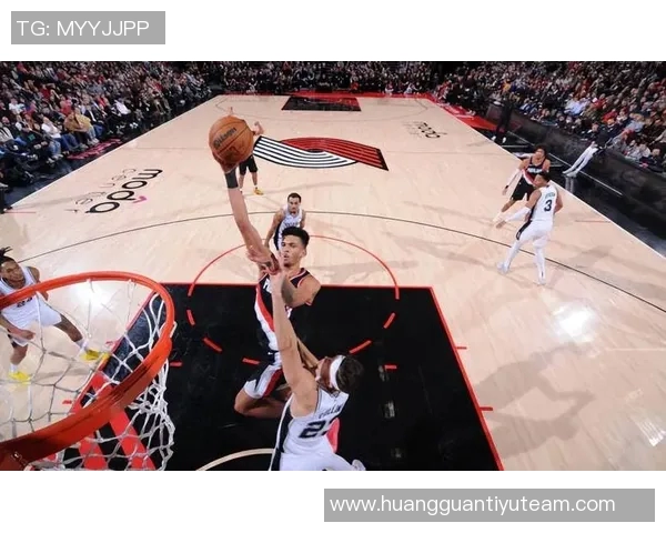 卡马拉全能表现助力球队胜利11投5中贡献13分7篮板3助攻2抢断1盖帽正负值5