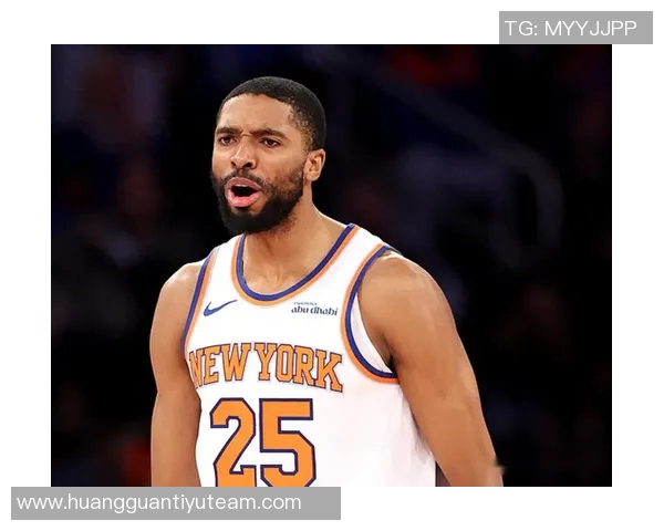 布里奇斯攻防兼备表现出色20投9中三分3中8砍下25分外加5篮板2助攻2盖帽