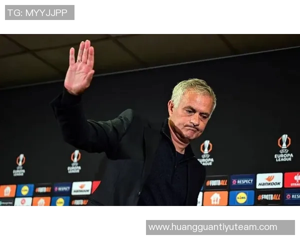 穆里尼奥被曝黑料与博格巴争端背后内幕引发关注