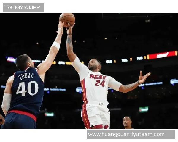 鲍威尔表现抢眼16投9中罚球全中砍下25分7篮板5助攻助队取胜