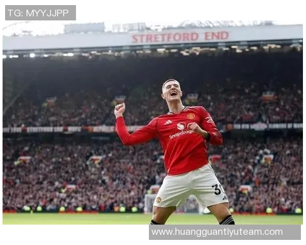 19岁曼联小将海文临危受命对纽卡表现出色传球解围双第一